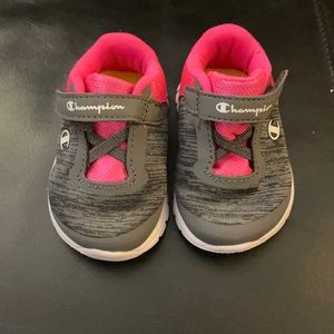 Champion shoes baby size 2w